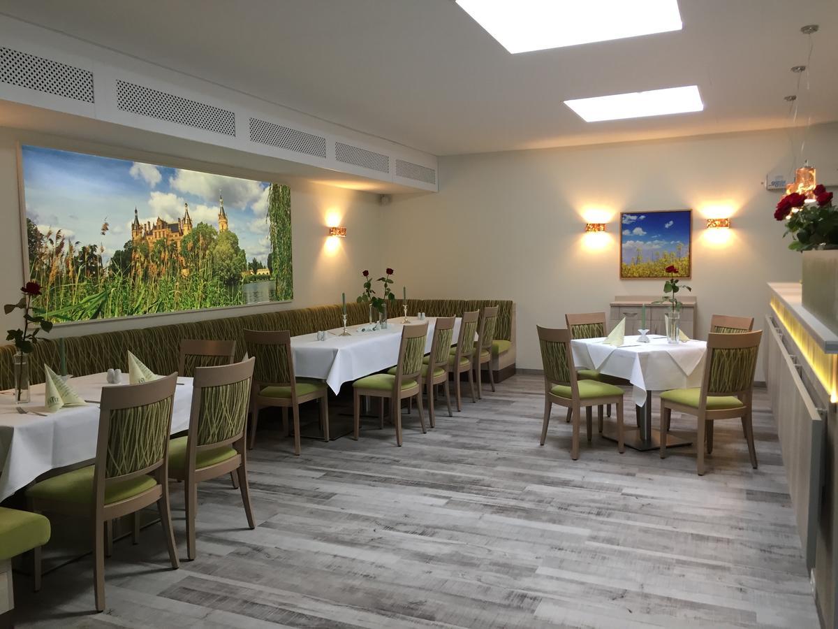 Das Fritz Hotel Schwerin Schoene Lage Im Gruenen Mit Regionaler Kueche Kostenfreien Parkplaetzen Und E Ladestation Bagian luar foto